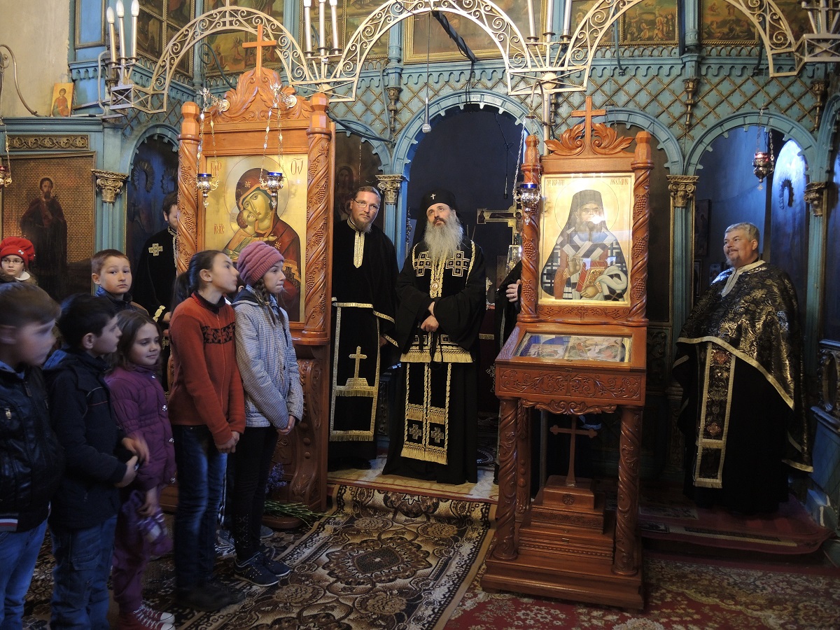 Denie arhierească și vizite pastorale în Protopopiatul Iaşi 2