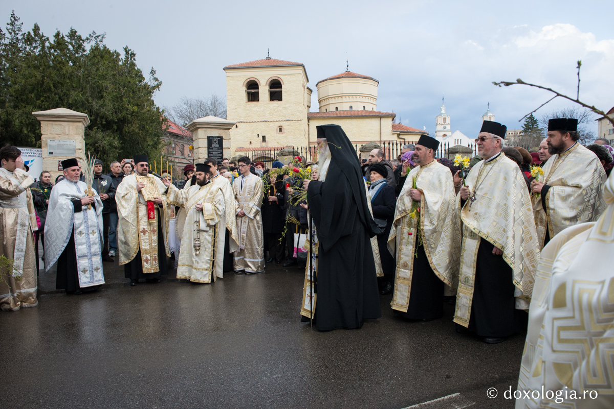 Pelerinaj în ajun de Florii la Iași
