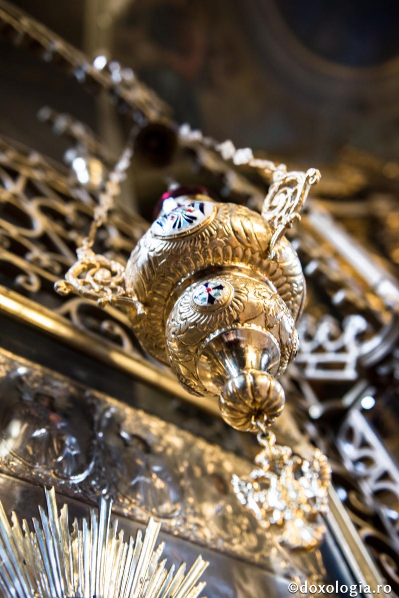 Cum ajungem noi prin rugăciune către cer?