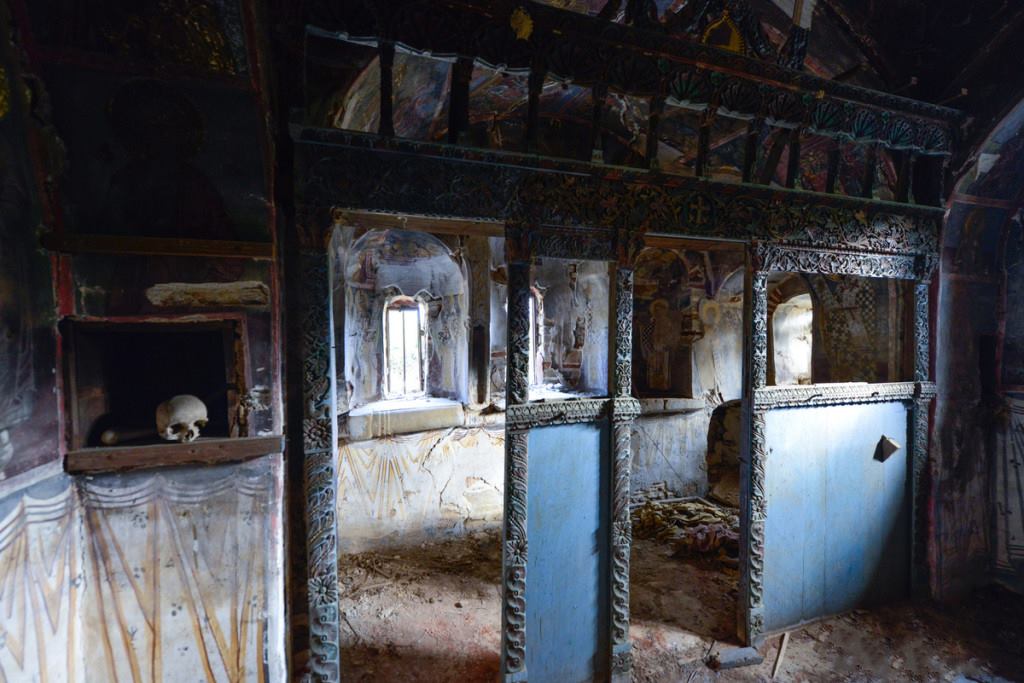 Vedere către altar / Foto: Irinel Cîrlănaru Paraclisul Sfântul Gheorghe – Provata, Athos