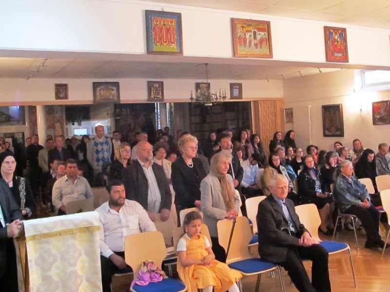 Slujire arhierească la Viena şi hirotonie întru preot pentru noua parohie din St. Pölten, Austria