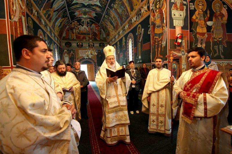 Liturghie Arhierească la Mănăstirea Ciocanu Liturghie Arhierească la Mănăstirea Ciocanu