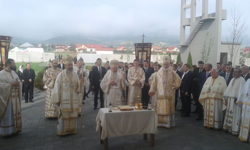 Sfințirea bisericii parohiei Cartier Nou II din Alba Iulia