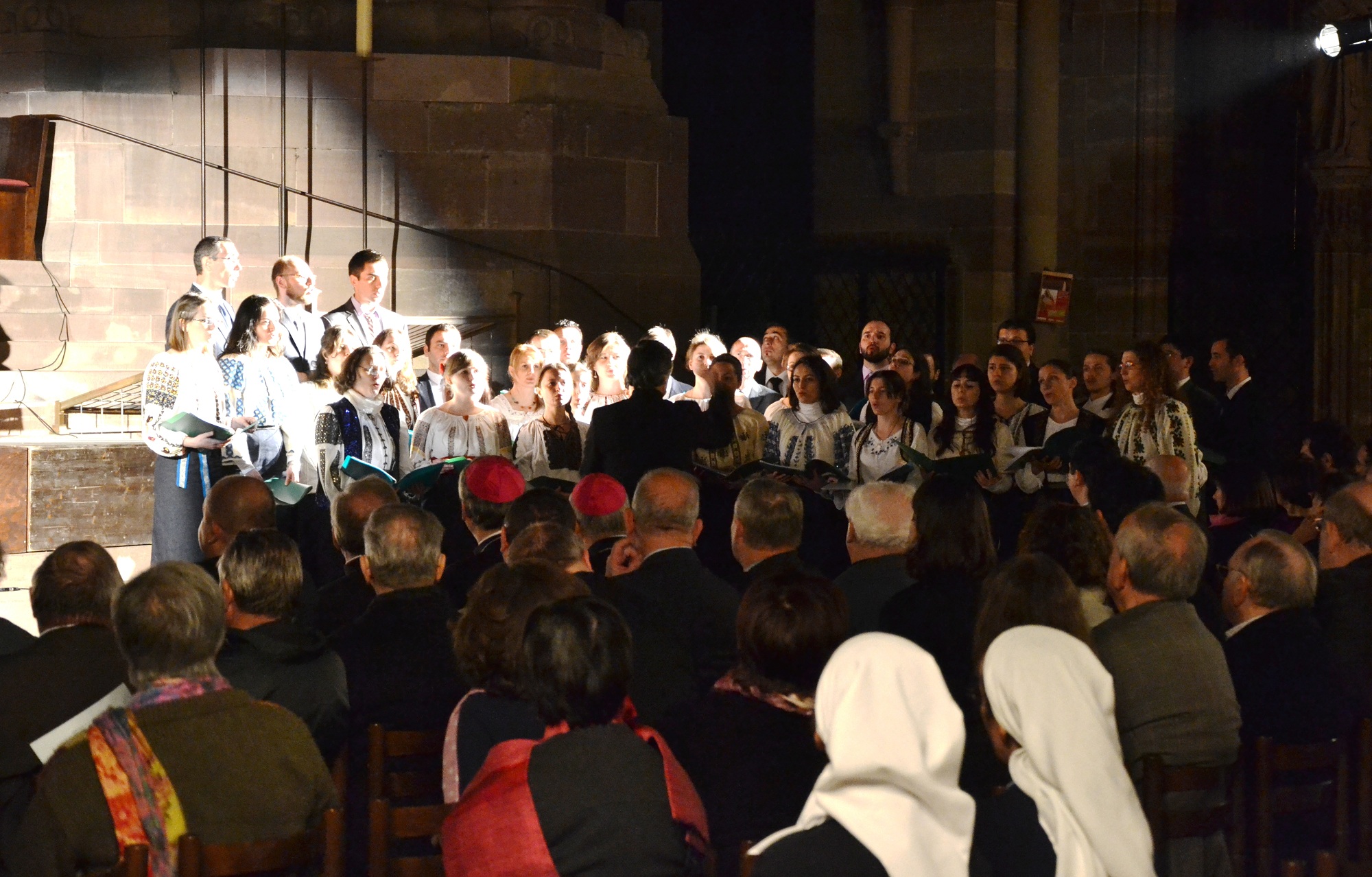 Părintele Iorgulescu: „Nu are aproape nimic a face slujirea din diaspora cu slujirea din țară”