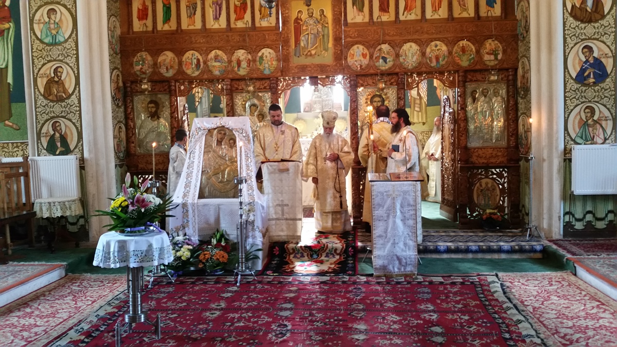 De-a dreapta Tatălui, prin viață de sfințenie și milostenie