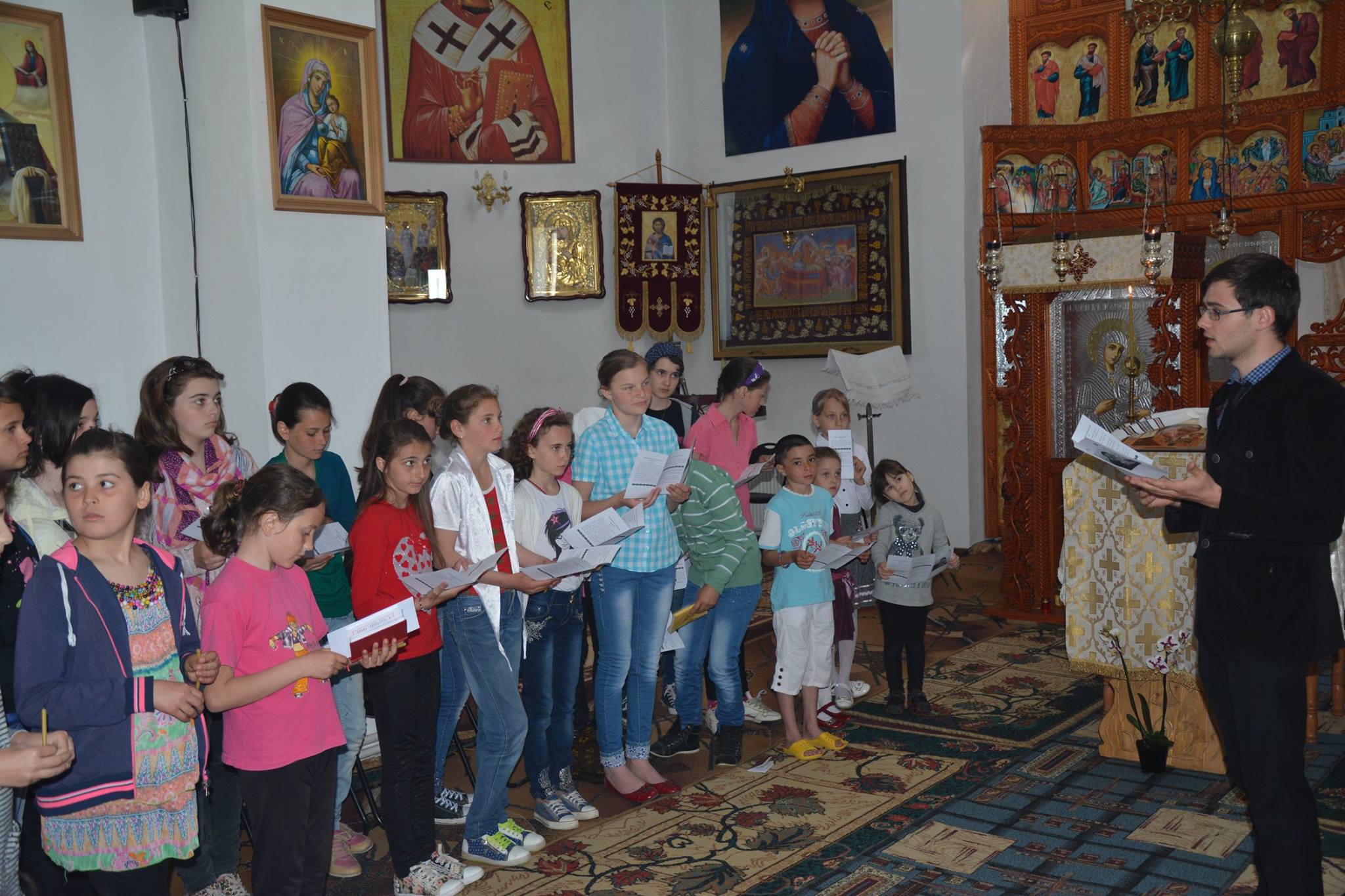 Proiect misionar-catehetic organizat de membrii Colegiului Sfântul Nicolae