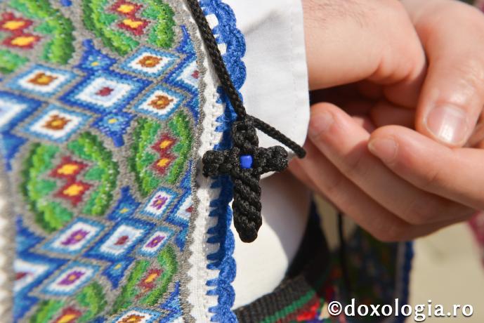 Alegeţi o cruce potrivită cu mărimea voastră de suflet!