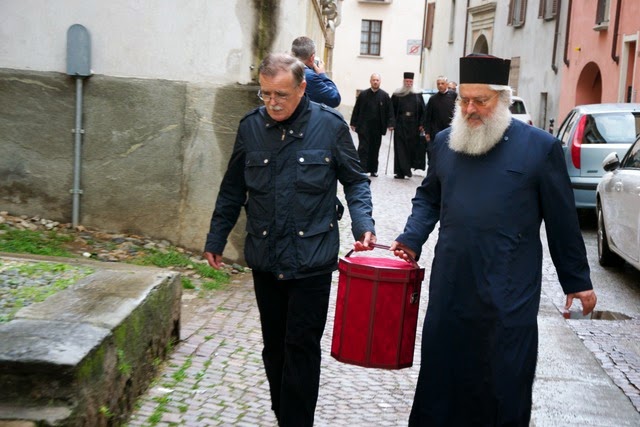 Moaştele Sfântului Ierarh Calinic de la Cernica în parohia Pinerolo