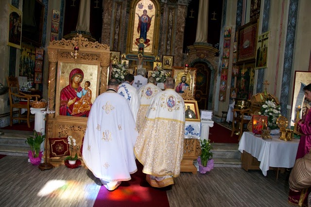 Moaştele Sfântului Ierarh Calinic de la Cernica în parohia Pinerolo