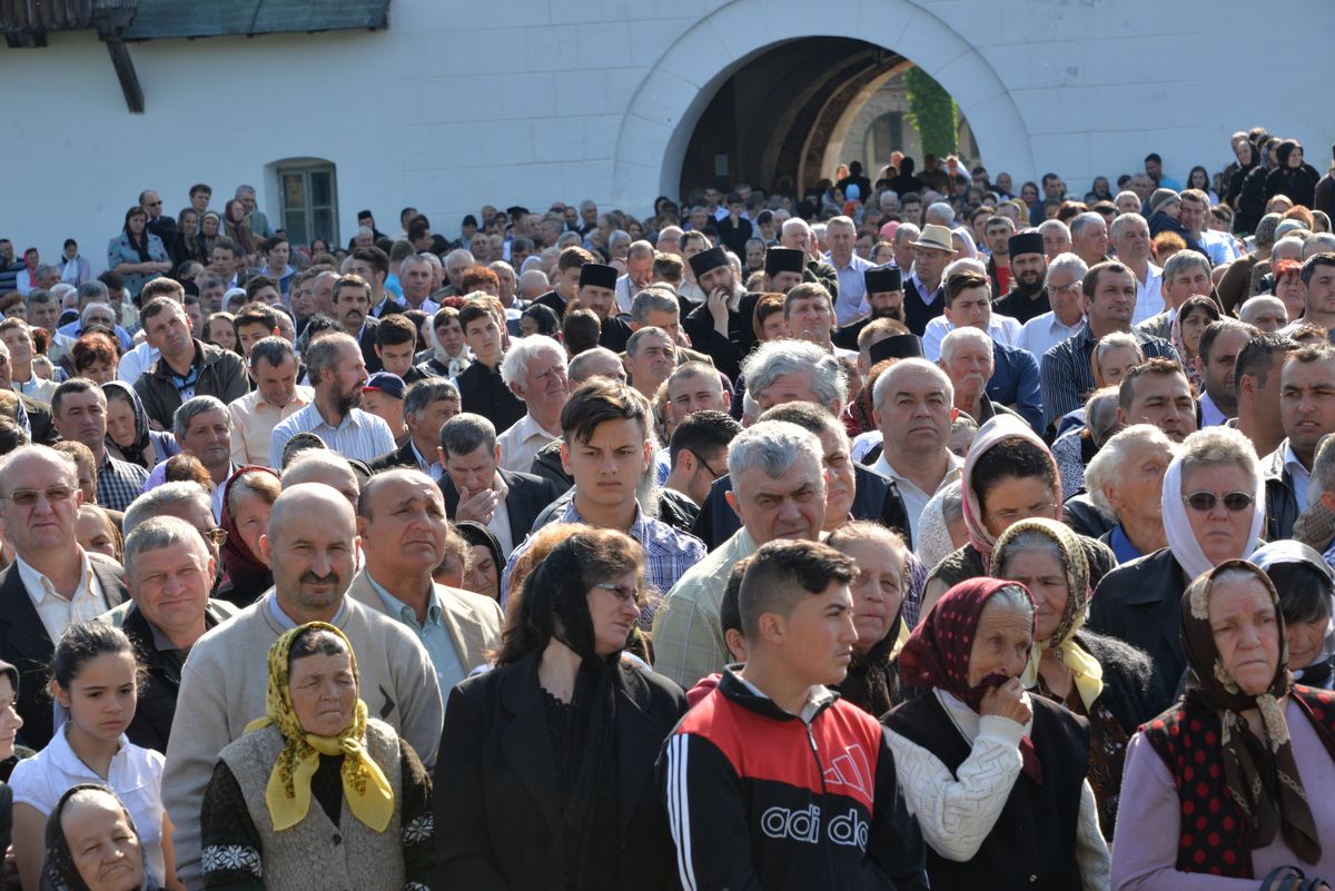 Foto: Bogdan Zamfirescu Hram la Mănăstirea Neamț
