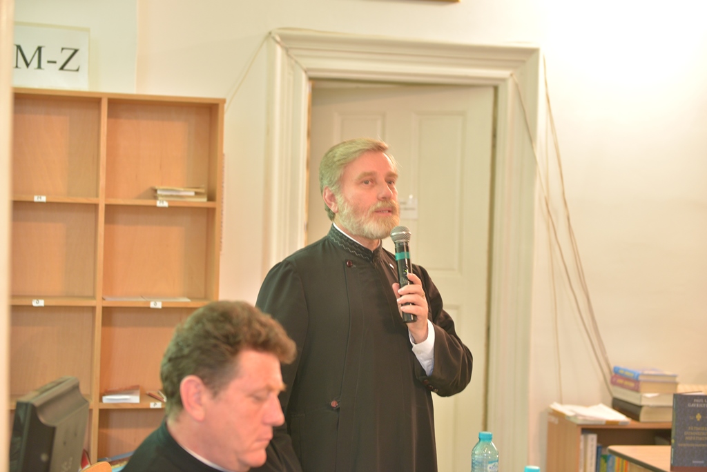 Un recunoscut profesor de la Universitatea din Minnesota (SUA) a conferențiat la Iași