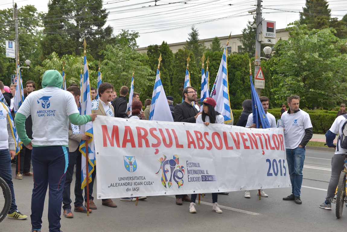 Trei urări de la Înaltpreasfințitul Teofan pentru tinerii absolvenți de facultate