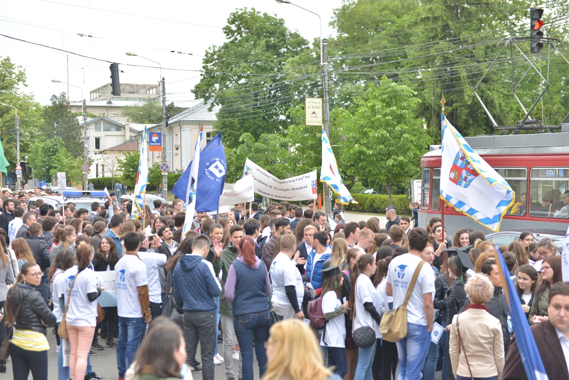 Trei urări de la Înaltpreasfințitul Teofan pentru tinerii absolvenți de facultate