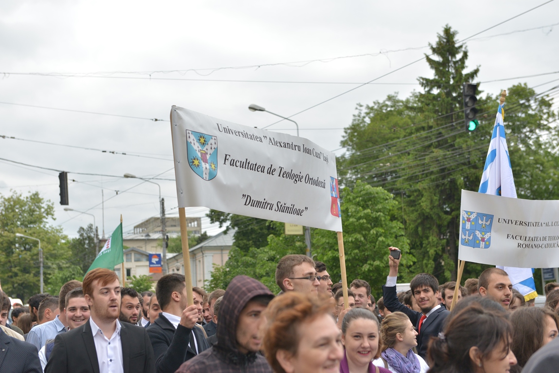 Trei urări de la Înaltpreasfințitul Teofan pentru tinerii absolvenți de facultate