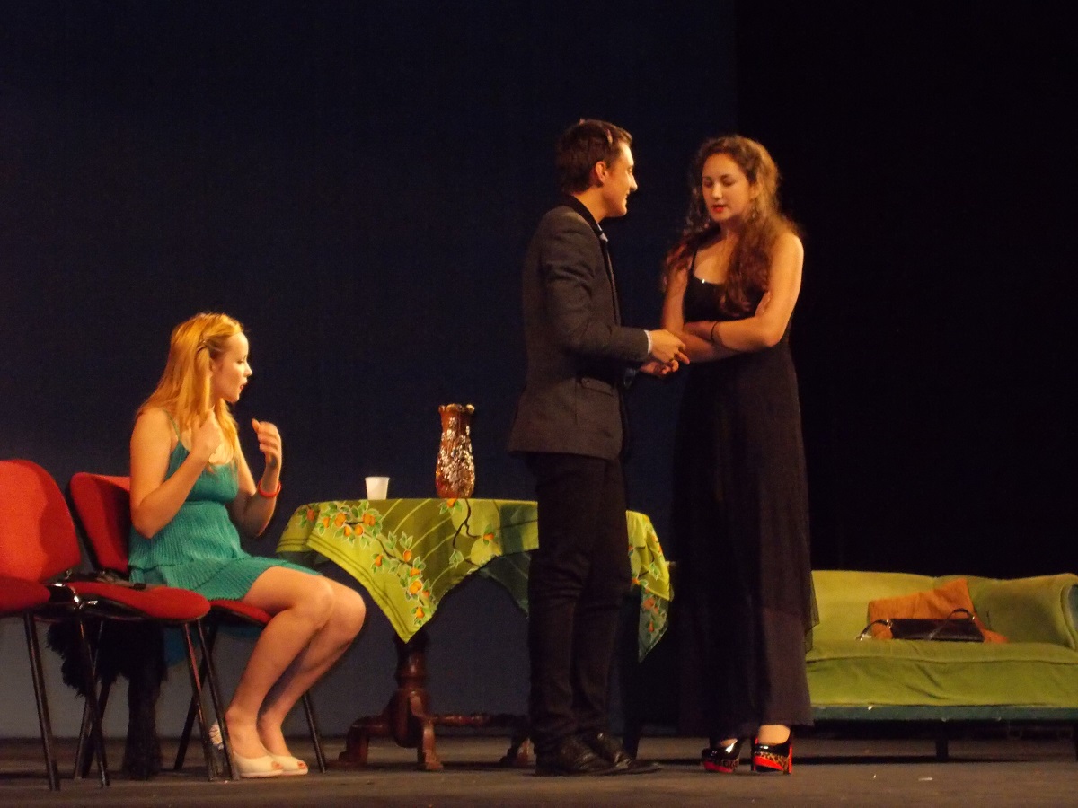 Trupa de teatru a Seminarului Teologic din Dorohoi laureată a Festivalului judeţean de teatru francofon