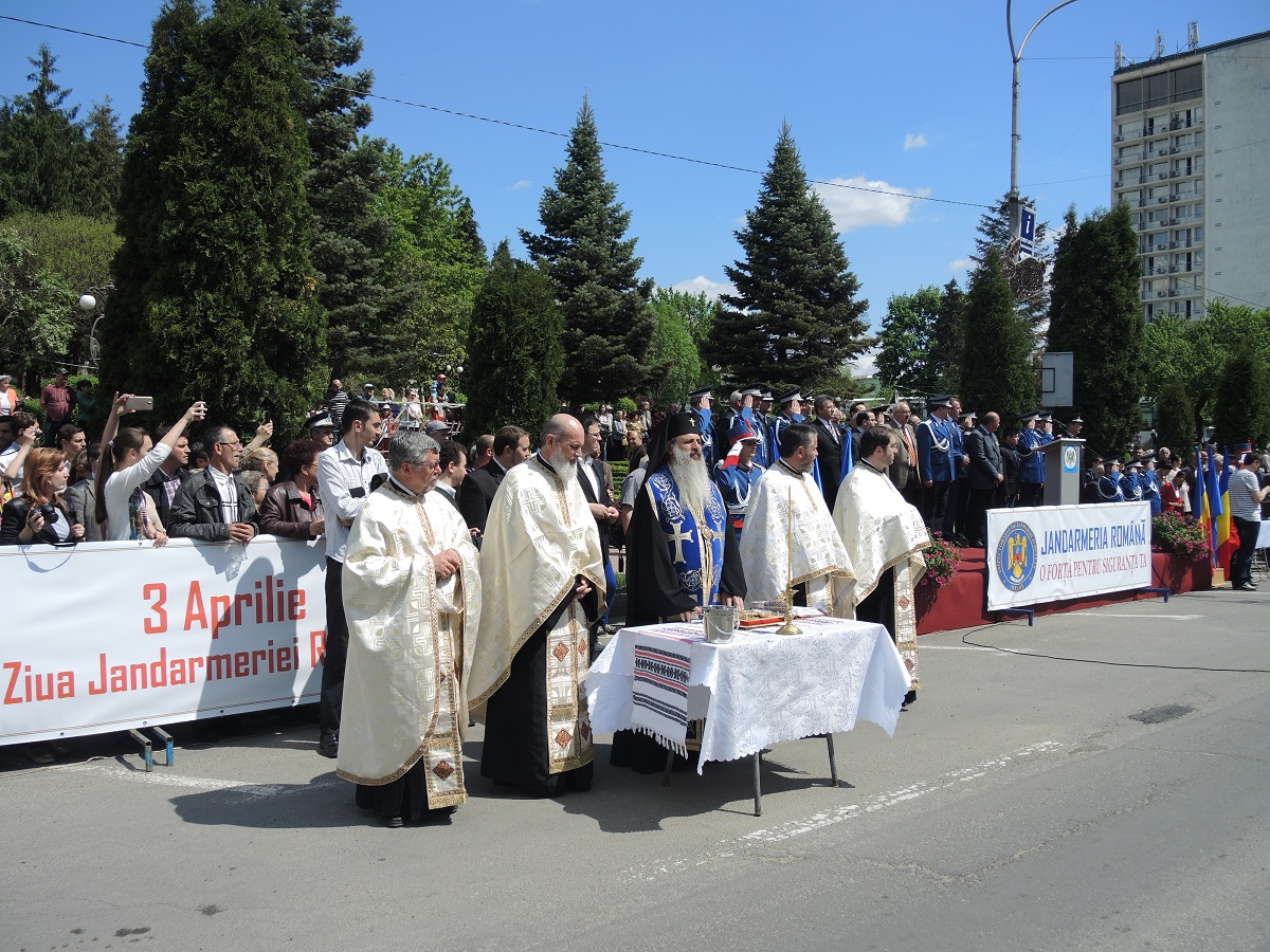 Sfințirea Drapelului de Luptă a Inspectoratului de Jandarmi Județean Neamț
