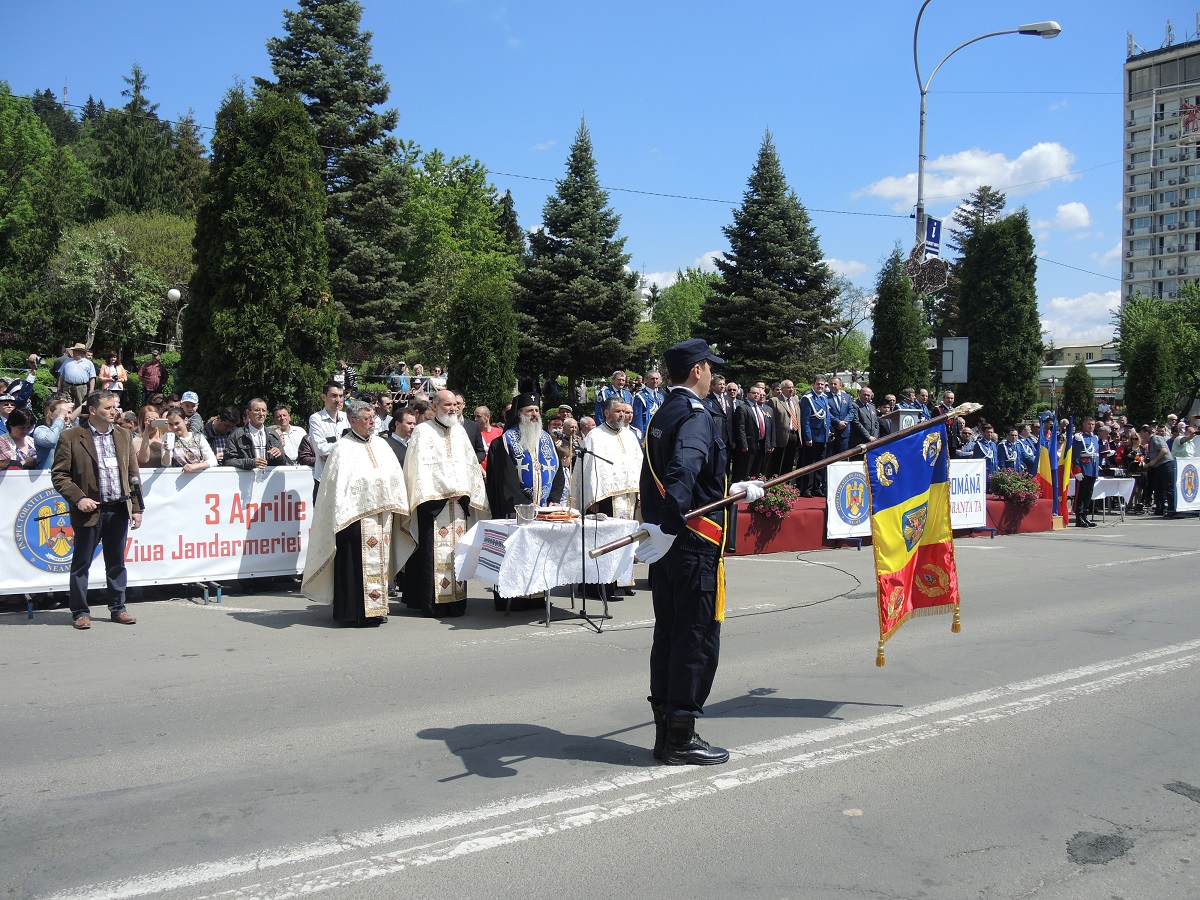 Sfințirea Drapelului de Luptă a Inspectoratului de Jandarmi Județean Neamț