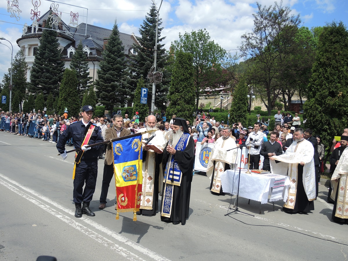 Sfințirea Drapelului de Luptă a Inspectoratului de Jandarmi Județean Neamț