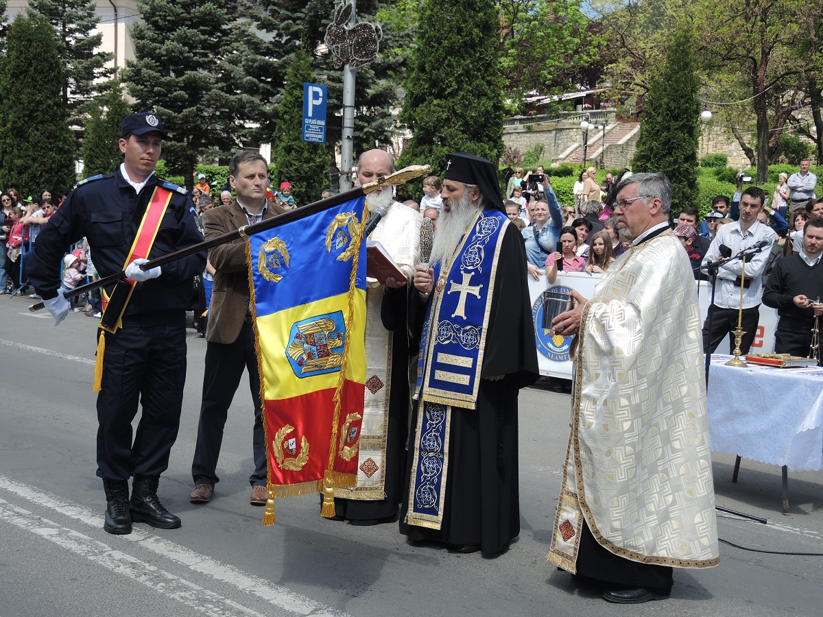 Sfințirea Drapelului de Luptă a Inspectoratului de Jandarmi Județean Neamț