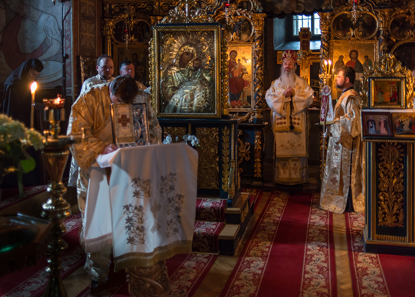 „Dacă nu vei fi sută la sută om al postului, al ascezei, al rugăciunii, nu poți fi dedicat iubirii aproapelui”