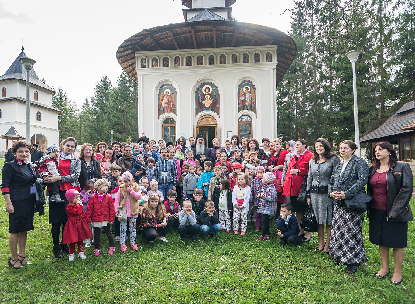 „Dacă nu vei fi sută la sută om al postului, al ascezei, al rugăciunii, nu poți fi dedicat iubirii aproapelui”