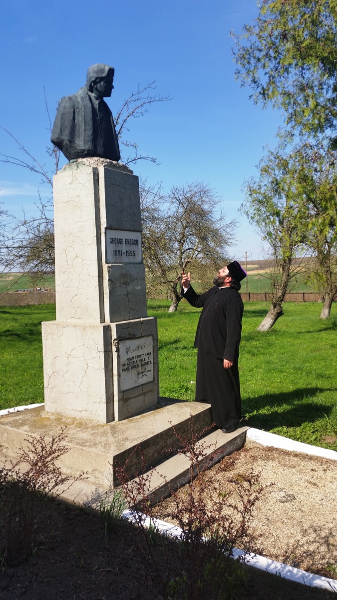 George Enescu: „Acasă, Dumnezeu era pretutindeni, aproape tangibil, chiar și pentru un necredincios”