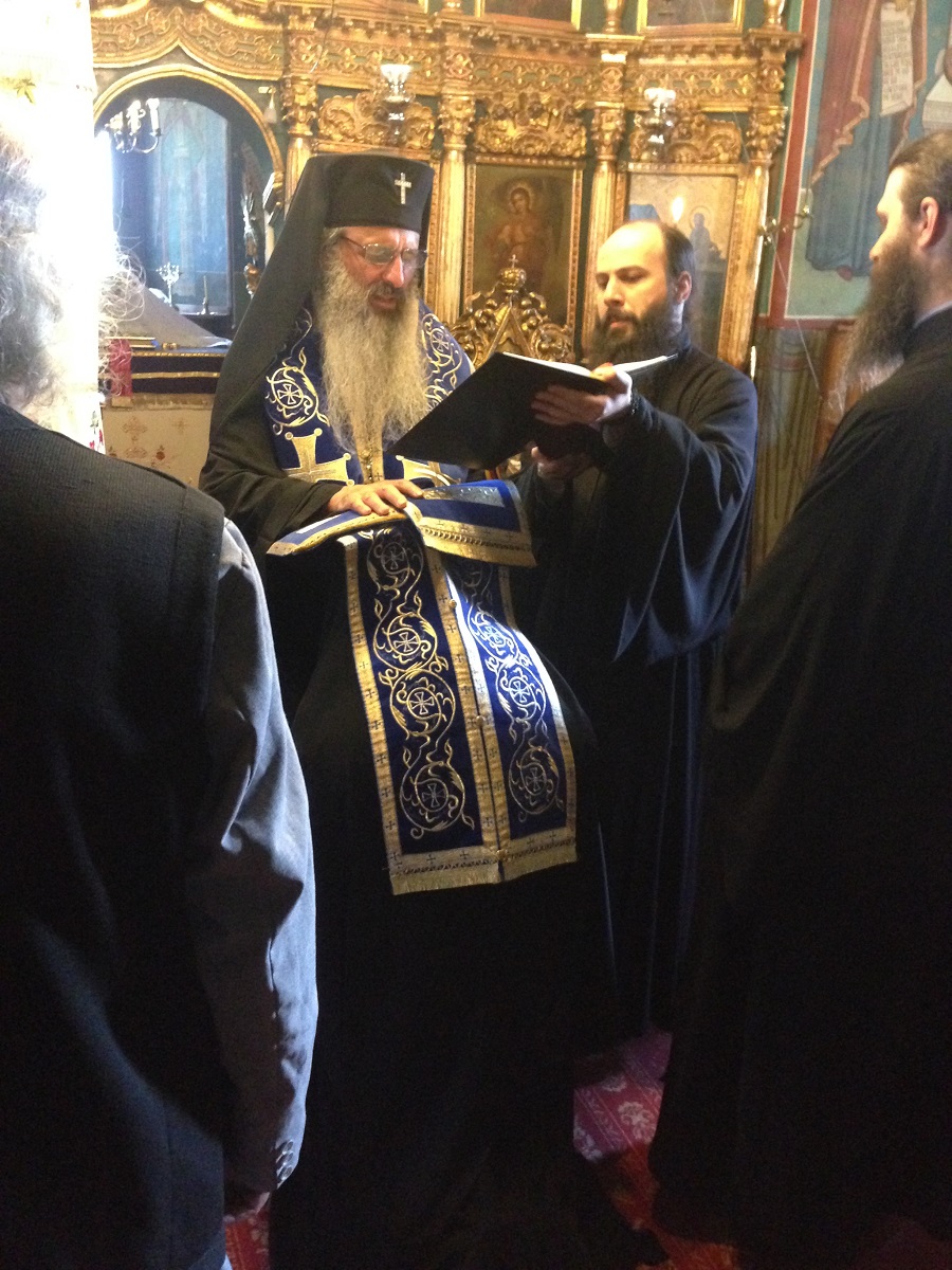 Părintele Arsenie Popa, starețul Mănăstirii Sihăstria a primit hirotesia întru arhimandrit Părintele Arsenie Popa, starețul Mănăstirii Sihăstria a primit hirotesia întru arhimandrit