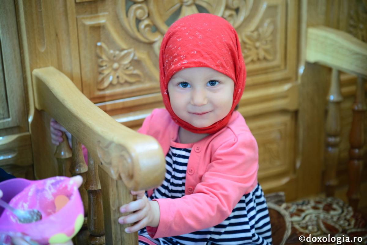 Inima curată de copil năzuieşte de la sine spre Cer