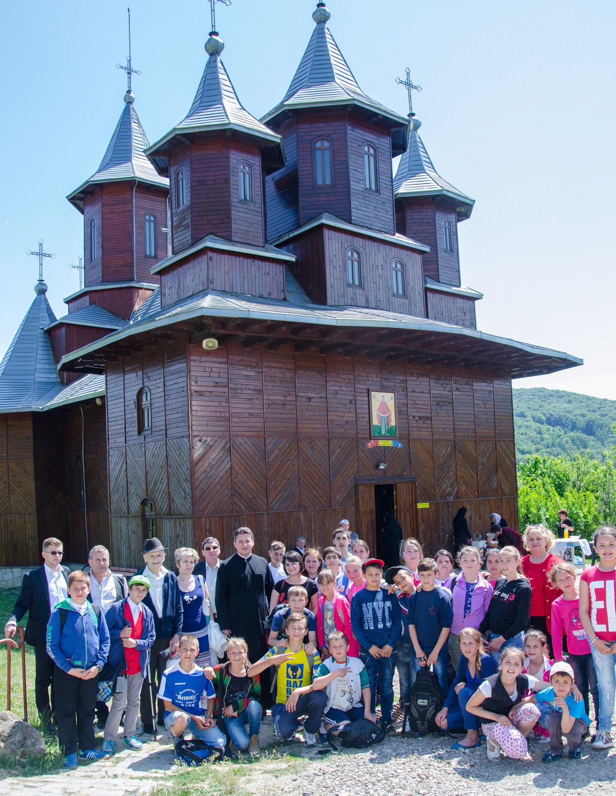 Eroii neamului cinstiţi pe „Meteora“ Bacăului