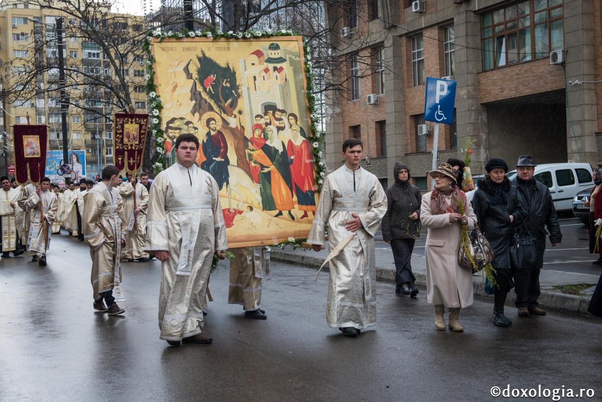Cum să Îl mărturisim pe Hristos celor de pe stradă, astfel încât să nu le creăm repulsie față de Biserică?
