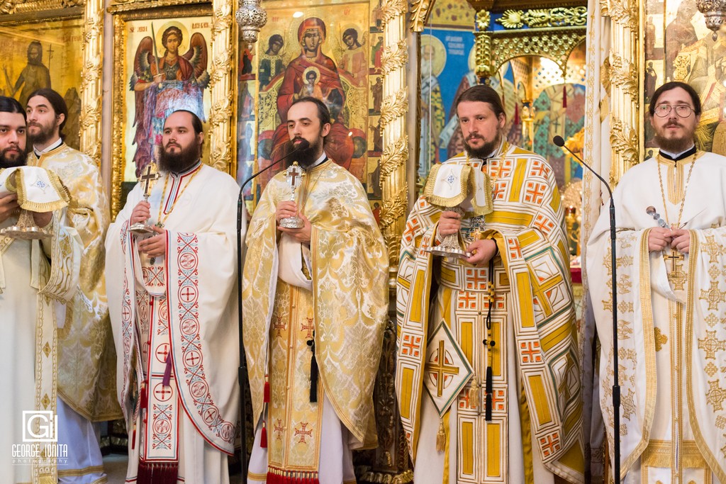 Moaștele Sfântului Efrem cel Nou la Mănăstirea „Radu Vodă” din București