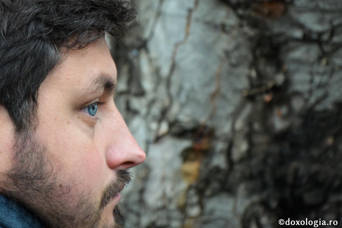 Nu te mâhni, nu deznădăjdui, nu-ţi pierde curajul!