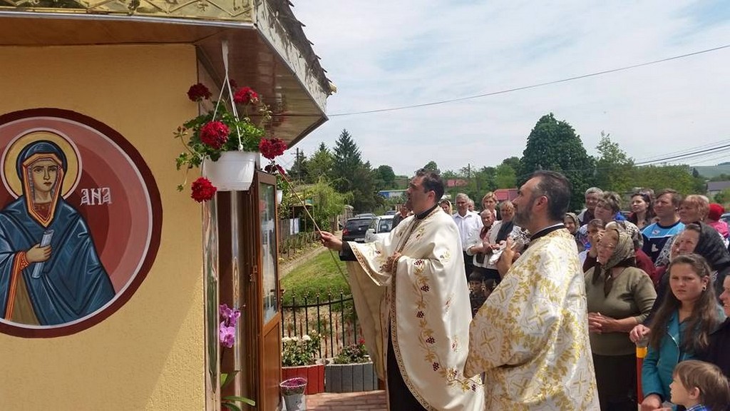 Sfinţire de troiţă în Parohia Izvor, Protopopiatul Roman