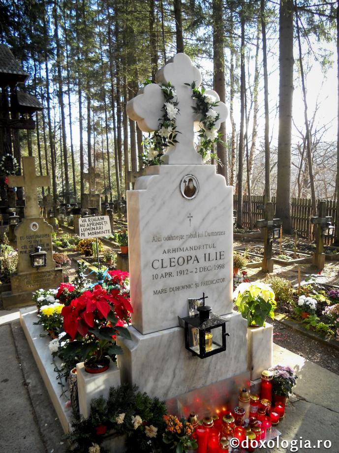 La înmormântarea Părintelui Cleopa...
