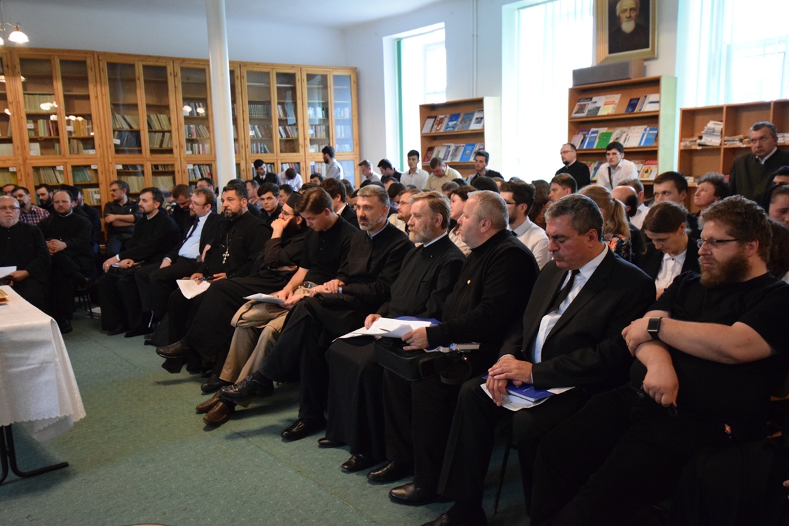 Simpozion Internațional încheiat cu succes la Facultatea de Teologie din Iași