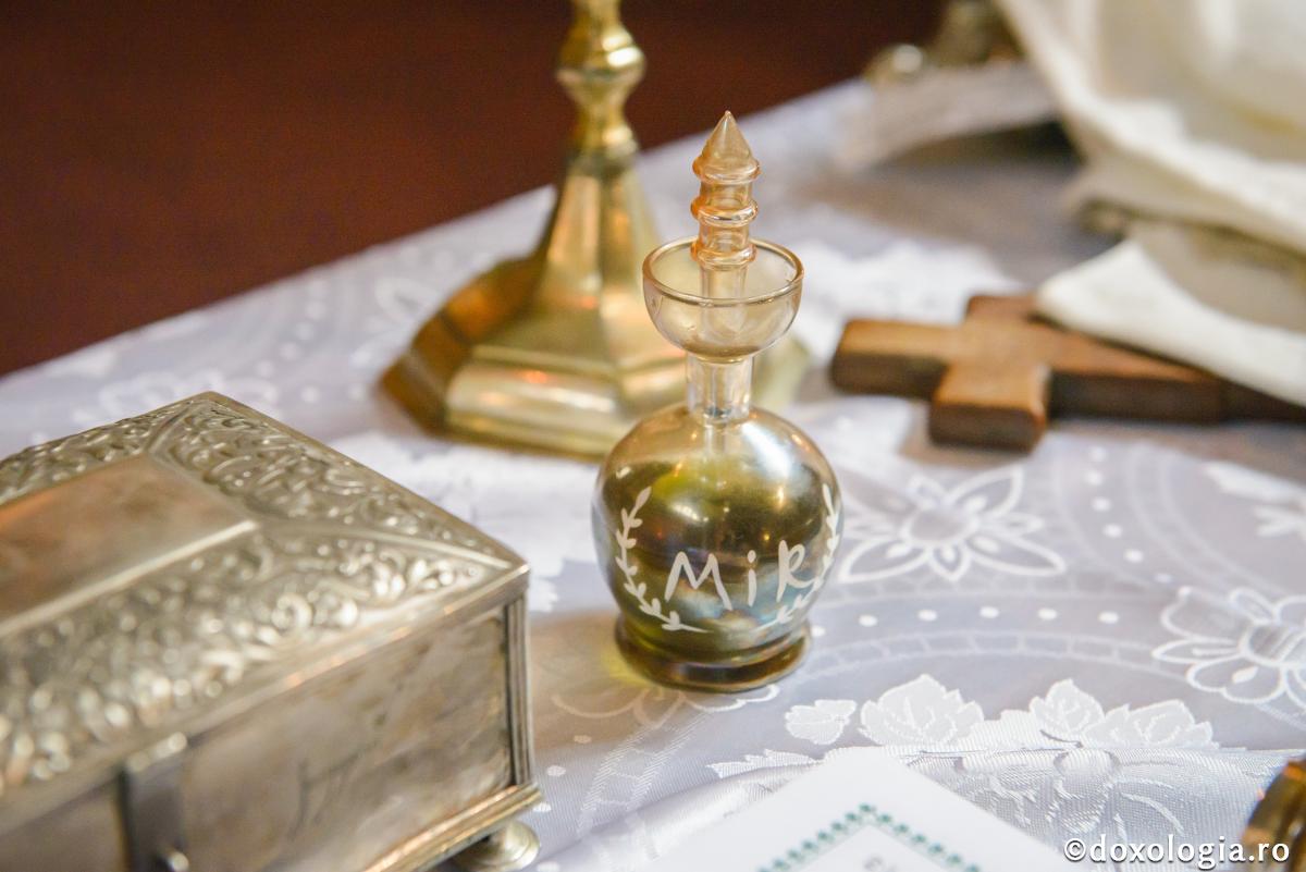 sticluță cu mir