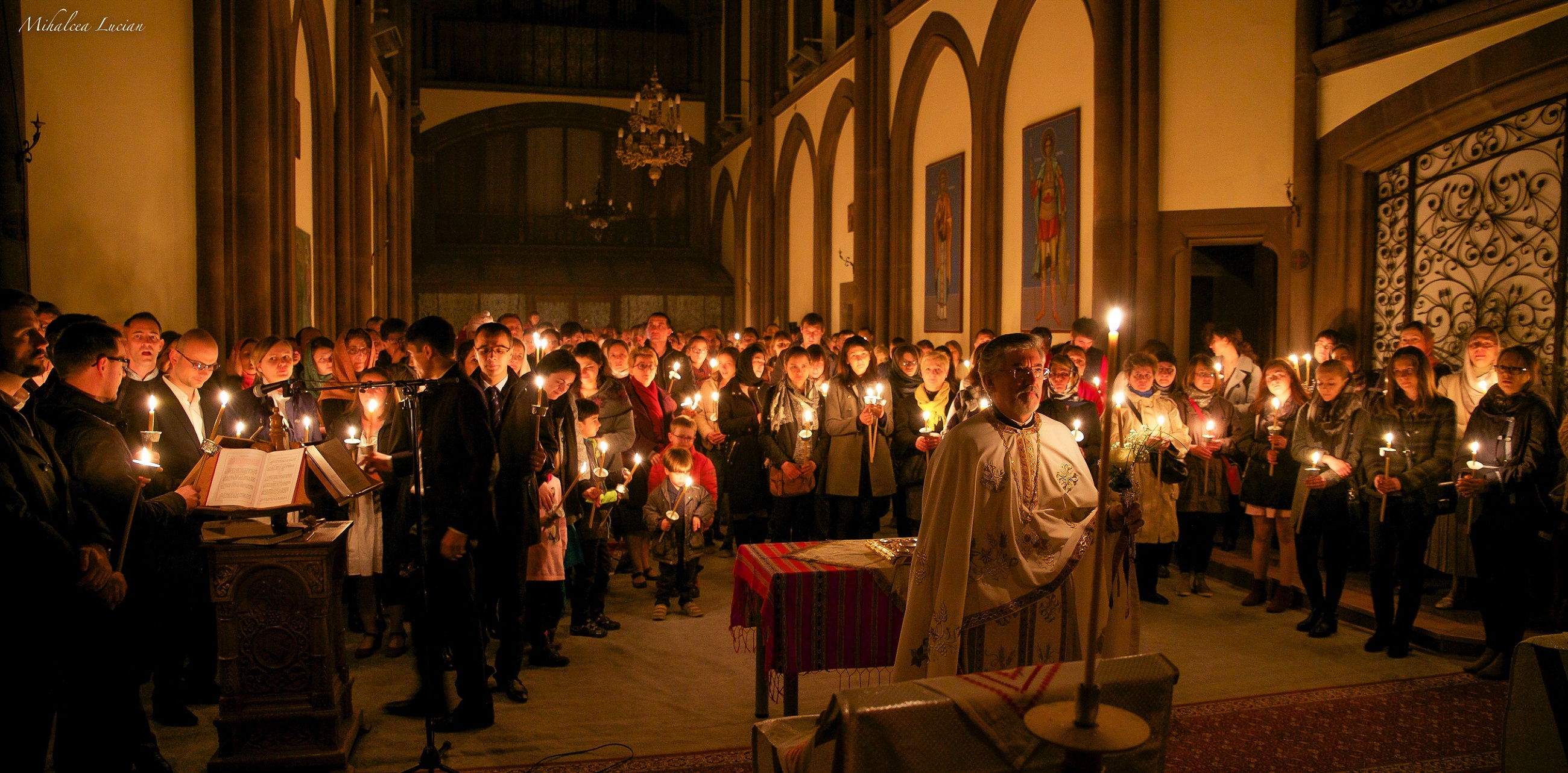 Părintele Iorgulescu: „În pofida dificultăților, românii din Strasbourg au ştiut să rămână uniţi”