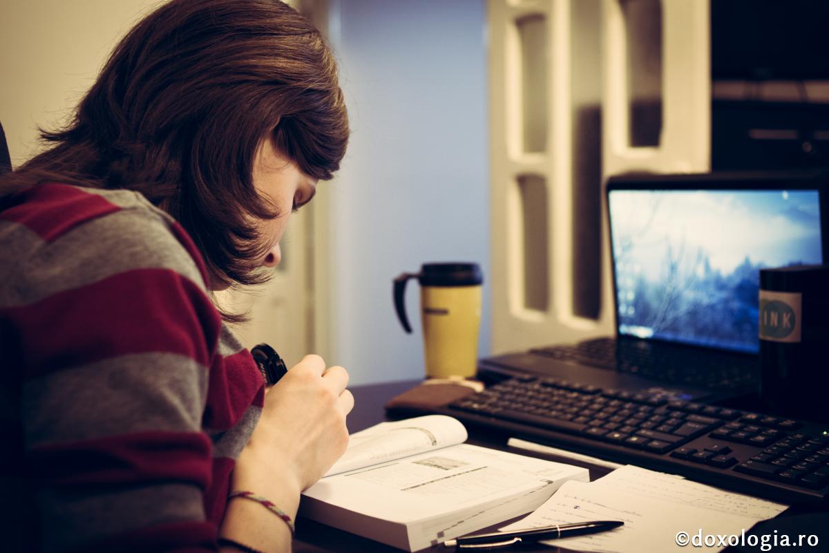 Tinerii și învățătura