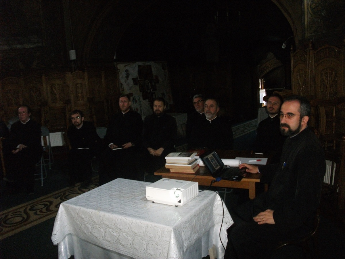 Atelier de lucru despre cateheză, în Parohia „Sf. Haralambie“ din Iaşi