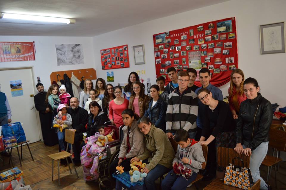 Din inimă... pentru inimi de copiii