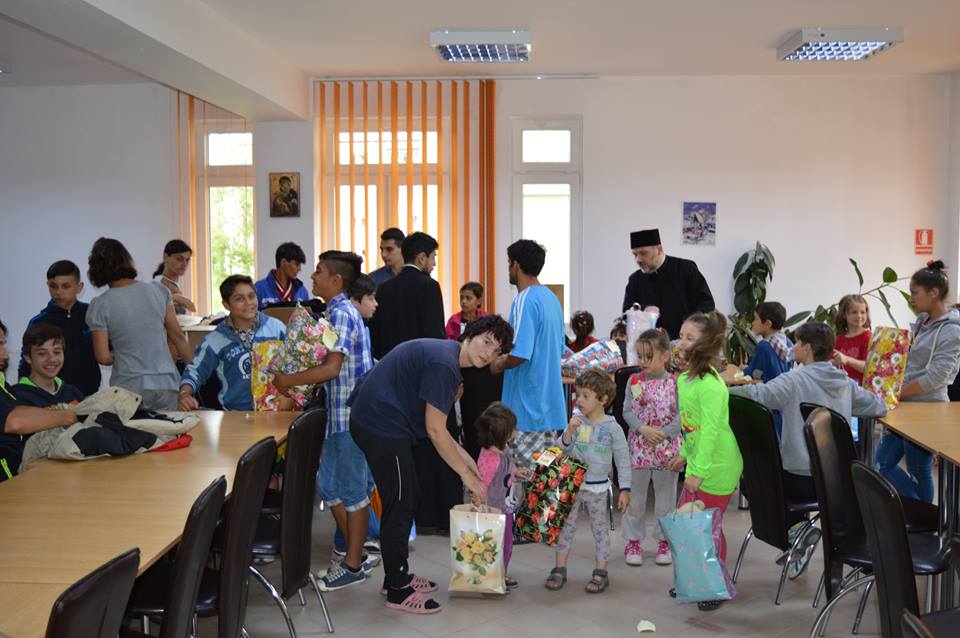 Din inimă... pentru inimi de copiii