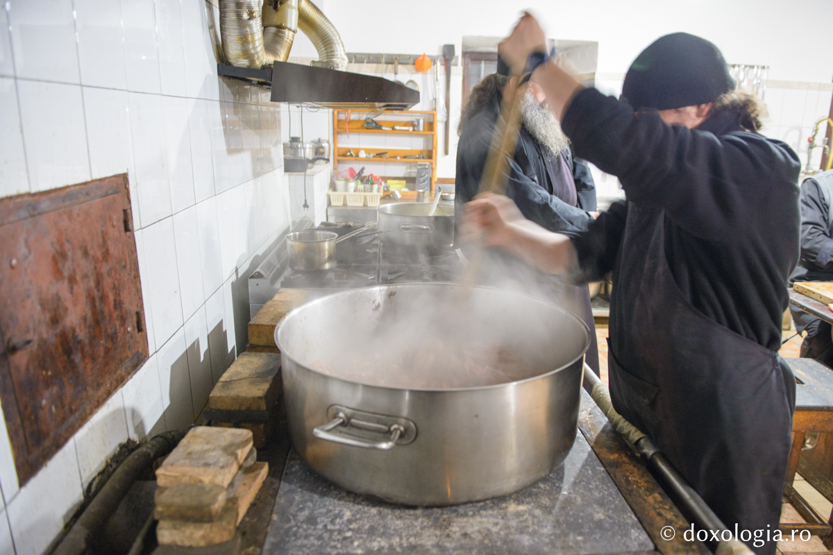 Calea cea mai simplă este să ascultăm şi nu să poruncim