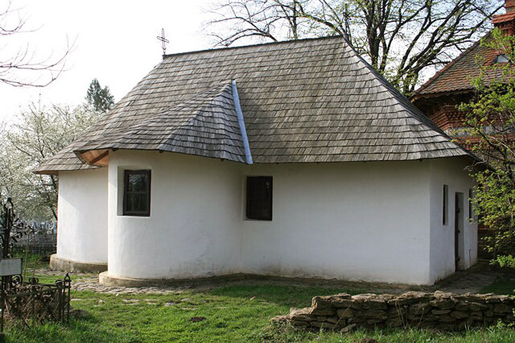 Poetul Mihai Eminescu, omagiat în Moldova