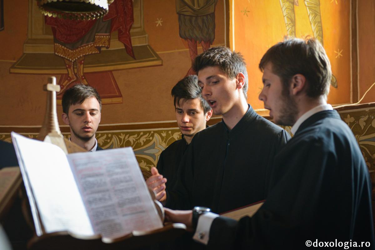 „Dacă Dumnezeu te-o pus să cânţi, cântă!”