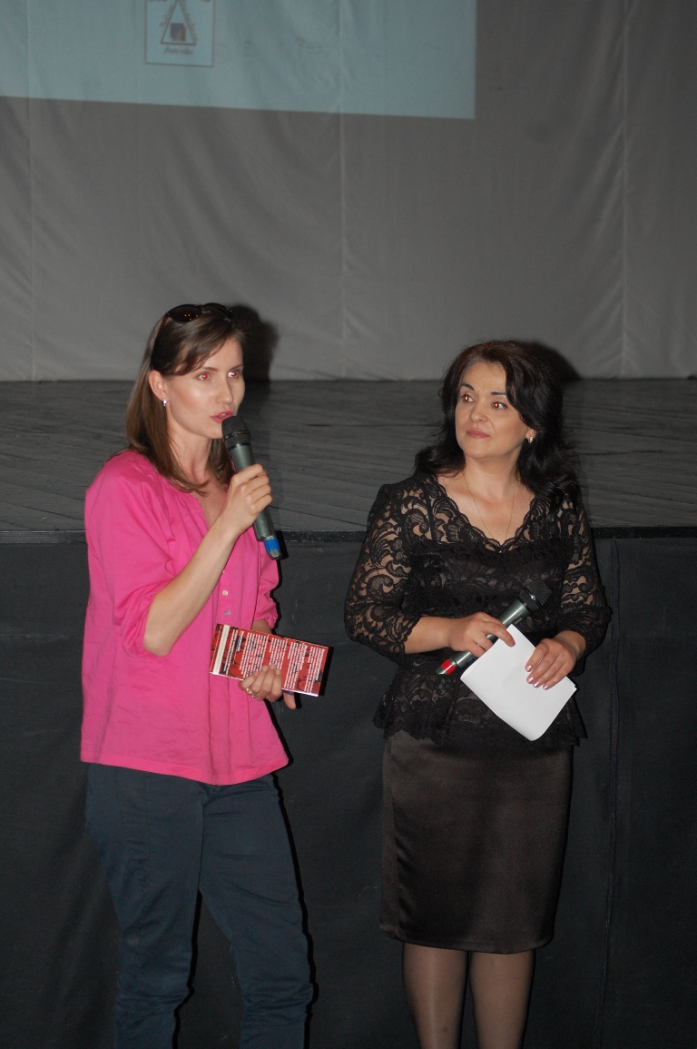 Seară multiculturală organizată de Asociația Iubire și Încredere Iași Seară multiculturală organizată de Asociația Iubire și Încredere Iași