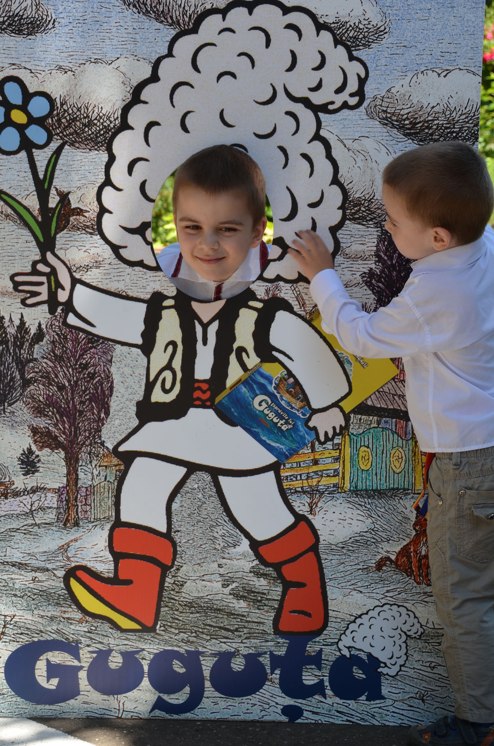 Prezenţă covârşitoare la întâlnirea cu cărţile copilăriei (GALERIE FOTO)