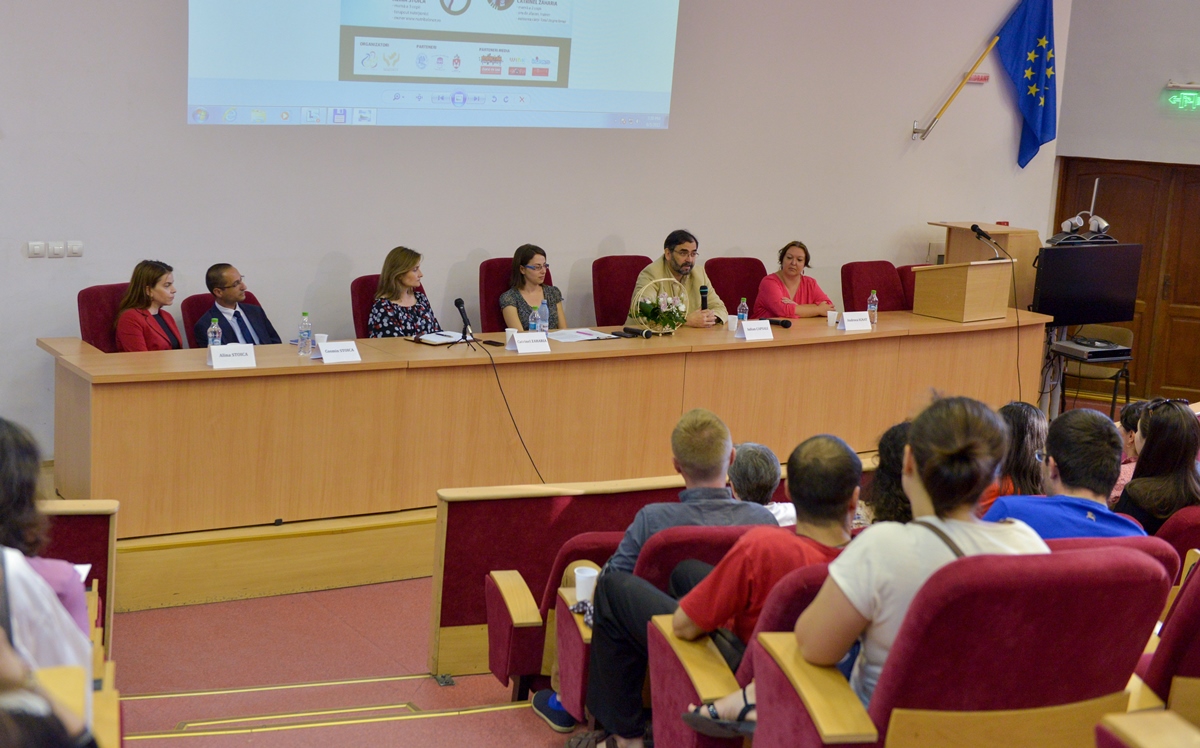 Foto: Constantin Comici Prin dezbatere publică, s-a stabilit: „Ocupația” principală a părintelui este grija față de copil