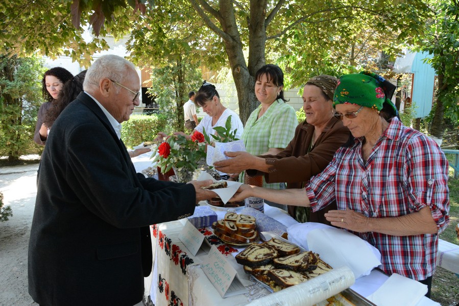 Tradiţie şi continuitate pe Valea Jijiei (GALERIE FOTO)