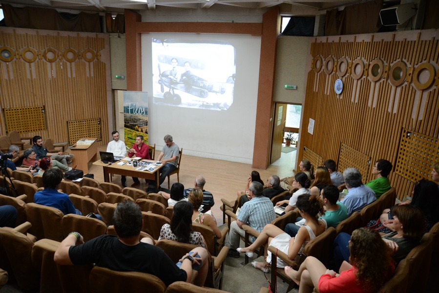 Fotografiile vechi, păstrate cu sprijinul parohiei