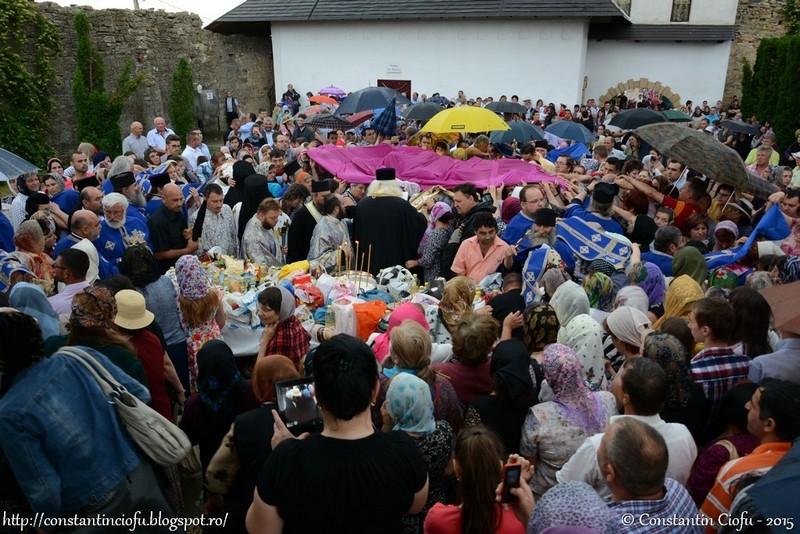 „Monografie pentru omul contemporan“, lansată la Hadâmbu